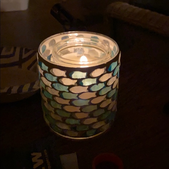 Meet your Posher, Elizabeth - Picture 1 of 1